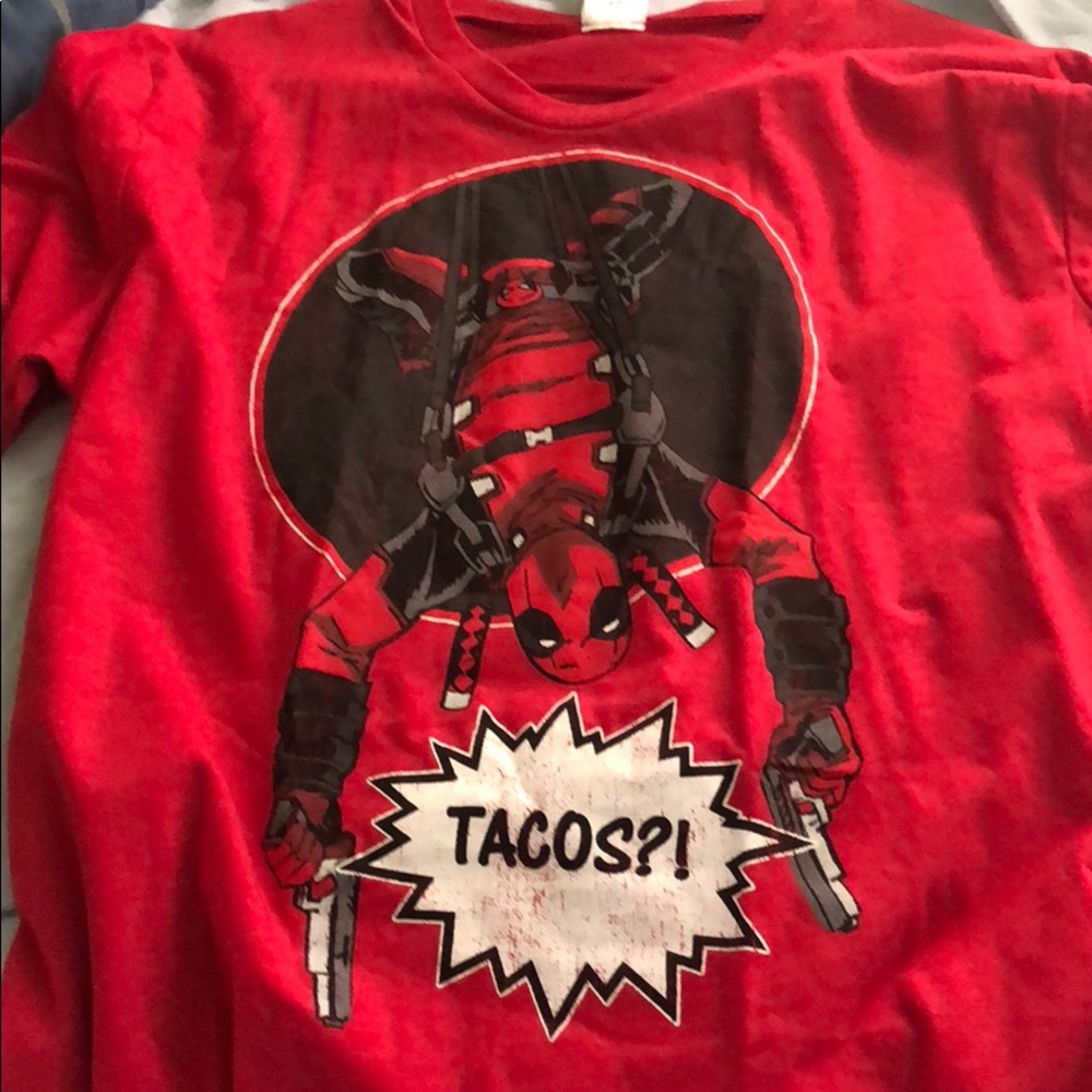 Deadpool T-shirt